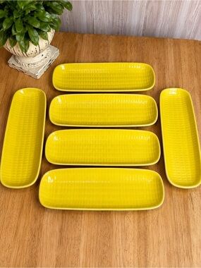 Crate & Barrel Set of 6 Yellow Ceramic Corn on the Cob Serving Trays